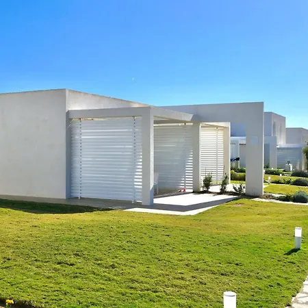 Resort Con Piscina A Soli 250 Mt Dalla Spiaggia La Pelosa Stintino Exterior photo